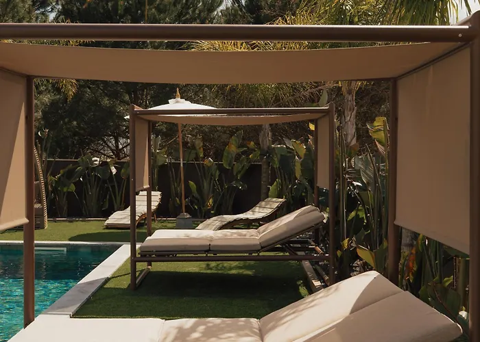 Отель Leiriartem By Grupo Quinta Dos Lagos 4*