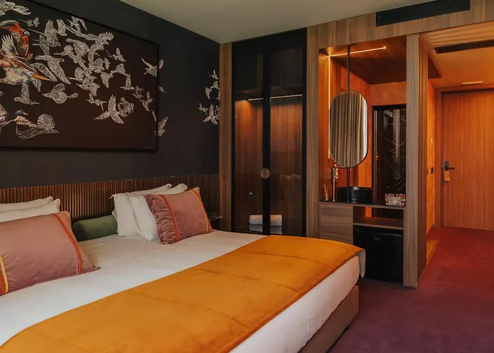 Отель Leiriartem By Grupo Quinta Dos Lagos 4*