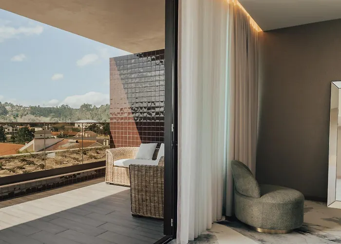 Отель Leiriartem By Grupo Quinta Dos Lagos Лейрия