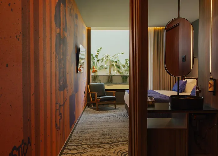 Отель Leiriartem By Grupo Quinta Dos Lagos Лейрия