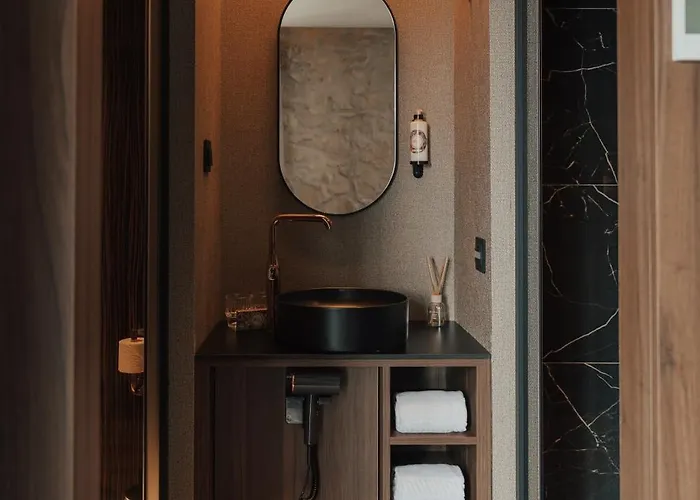 Отель Leiriartem By Grupo Quinta Dos Lagos