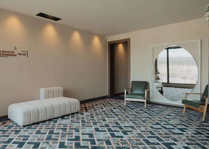 Отель Leiriartem By Grupo Quinta Dos Lagos