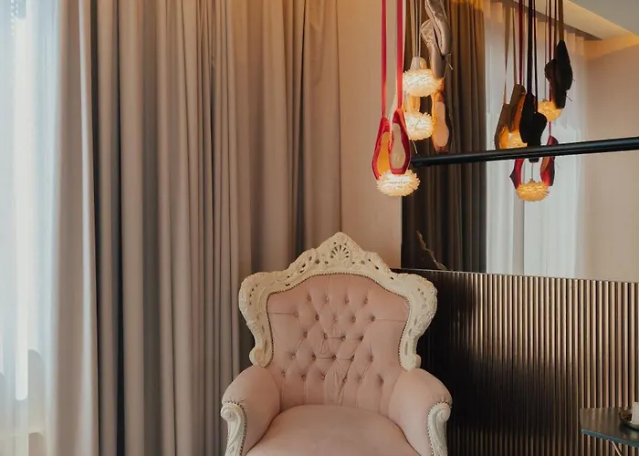 Отель Leiriartem By Grupo Quinta Dos Lagos 4*